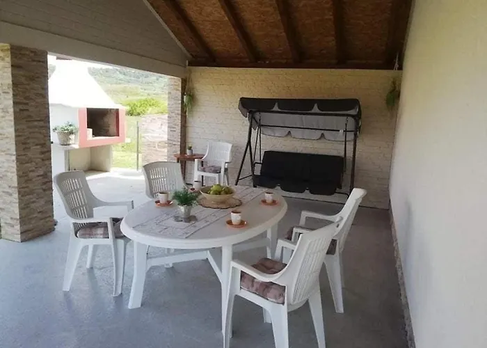 Semesterbostad Kuca Za Odmor Ana Ljubač